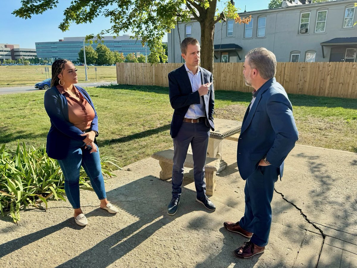 RepMikeCarey's tweet photo. Opportunity zones work. 

Yesterday, we visited New City Homes’s Hilltop complex, a 55+ senior living facility which received $1M in renovations thanks to OZ incentives. https://t.co/XcmD9Kedd5