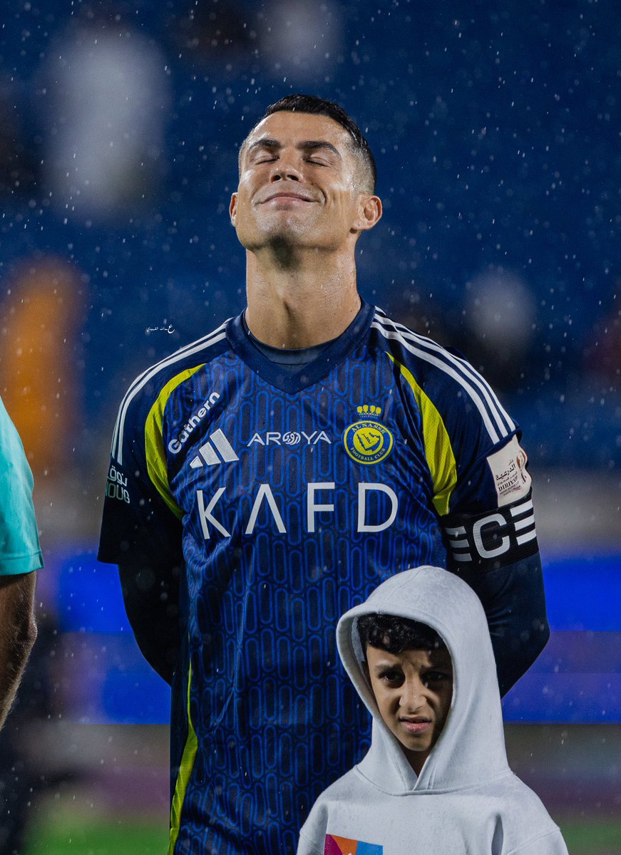 A carinha dele todo feliz de voltar a jogar depois de mais de um mês… Ninguém ama mais esse esporte do que Cristiano Ronaldo. 💙