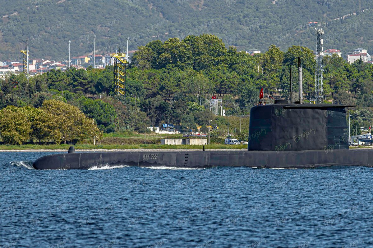 OguzEroguz1's tweet image. #TurkishNavy's #Type209-1400 #PrevezeClass #submarine