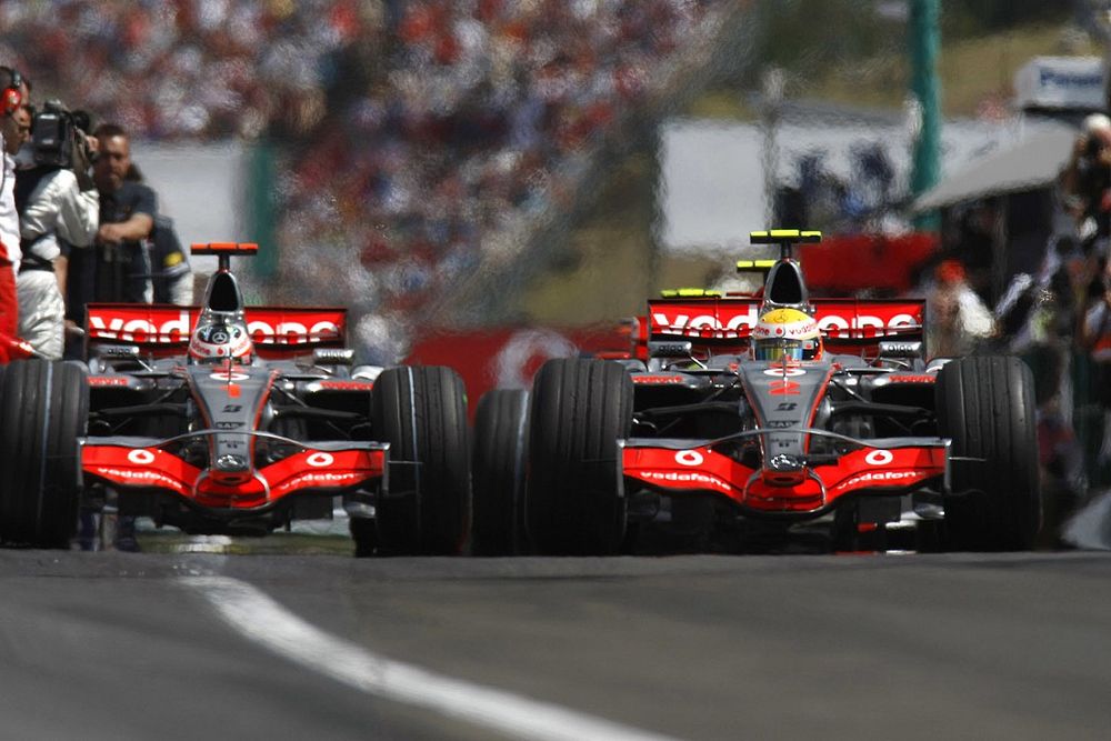 f1_opinioness's tweet photo. HAMILTON vs ALONSO

Dos de las grandes leyendas de la historia de la F1, y TOP 3 del S.XXI, cara a cara

Un análisis GP x GP, de las temporadas que han compartido en F1, desgranando quién protagonizó mejor actuación en cada GP

Se agradece difusión. Estoy abierto a resolver dudas https://t.co/CLsOiz6Eie
