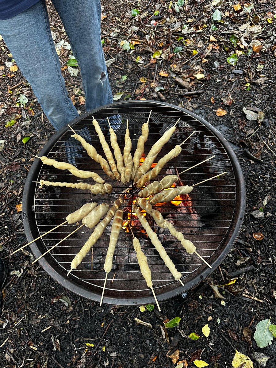 Well the rain wasn't going to stop us today 💦 😃 This morning we had our nutrition session all about sugar and a creative Lego hour. This afternoon was our Family lunch followed by a Forest School activity 😃 <a href="/foodandfunwales/">Food and Fun Wales</a> <a href="/powyseducation/">Addysg CS Powys / Powys CC Education</a> <a href="/WelshGovernment/">Welsh Government</a>
