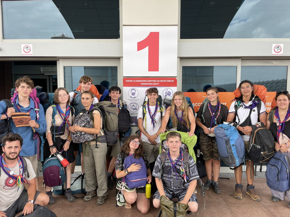 EEDF_merignac's tweet photo. Aujourd’hui nous attendons notre avion pour Bordeaux.
Des souvenirs extraordinaires plein la tête, nous rentrons après 3 semaines de camp chantier avec nos frères et sœurs des EEDS
@EEDF_officiel
#camp #international #EEDF https://t.co/6ieOdbFGdo