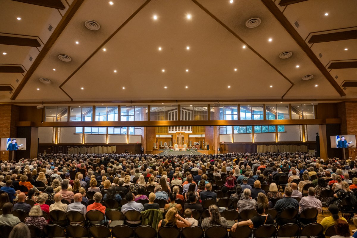 ProgressHouston's tweet photo. Great $39 tix for U.S. #SupremeCourt Justice #KetanjiBrownJackson. Excellent view of stage + intimate setting + large screens to enhance viewing. Terrific value with free copy of Lovely One, retail $35! Likely sellout, get your tix for 9/16 in #Houston: https://t.co/QzBj0FUSOU https://t.co/a6Pfx75T4y