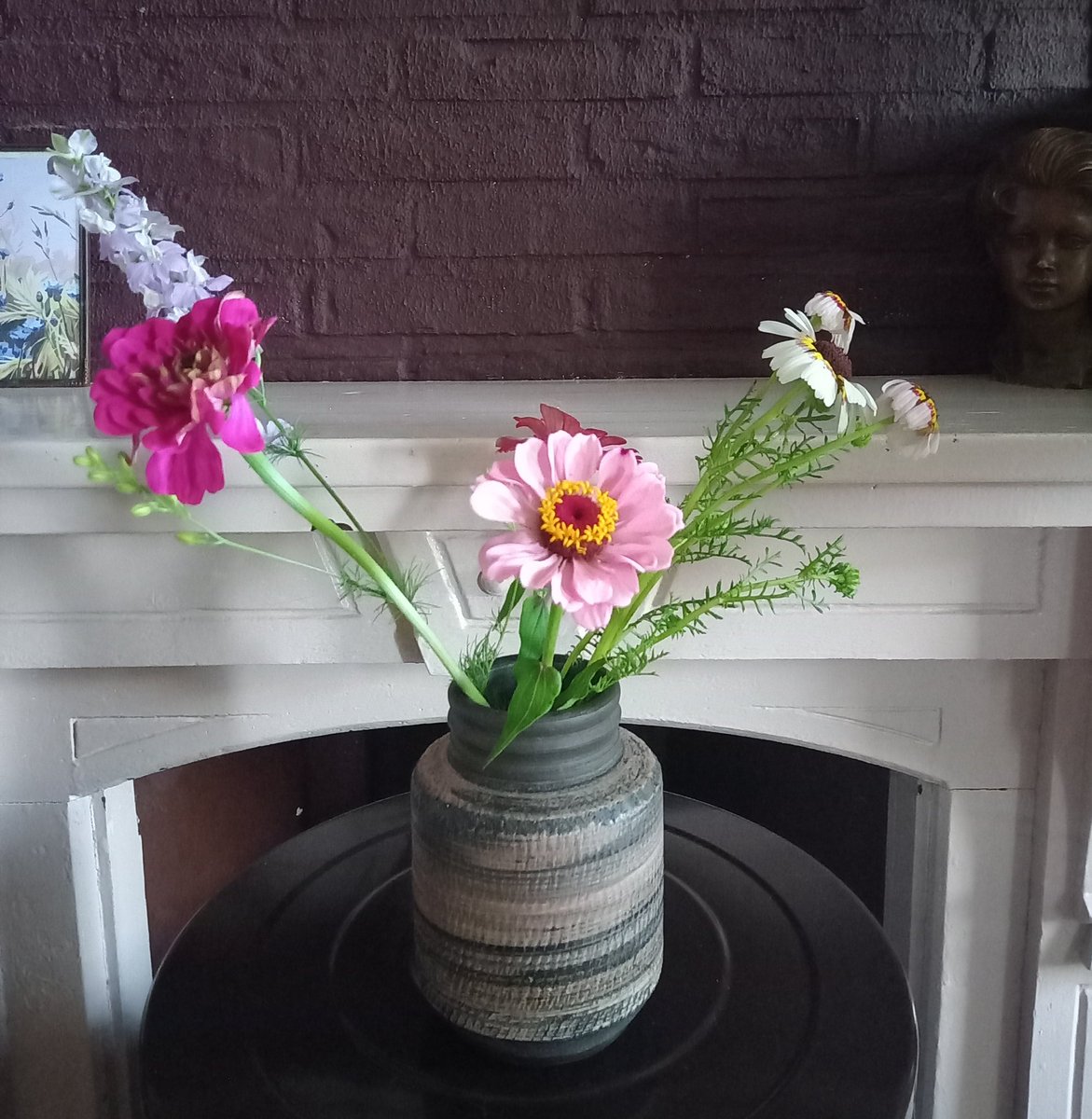 ienapiena's tweet photo. Vanmiddag was ik in de prachtige pluktuin van "Pluck elke dag" in Witharen, bij Ommen.
Ik kon er 3 vazen mee vullen. #aanrader #bezoektip #beeldentuin #terras #pluktuin https://t.co/9s9fh64NcM