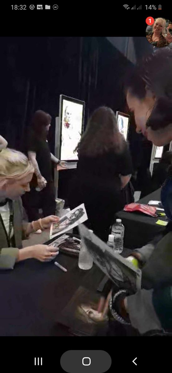 Jessica30974470's tweet photo. Happy Birthday @emmykinney! I Hope You Have The Best Day.
Thank You For Being So Kind And Warm-Hearted. I Can't Wait To See What The Next Year Holds For You.
πβ€π₯³πΎ
#twd #TWDFamily #emilykinney #bethgreene #Manchestercomiccon #Manchestercomiccon2024 https://t.co/G04nwrLg1Z