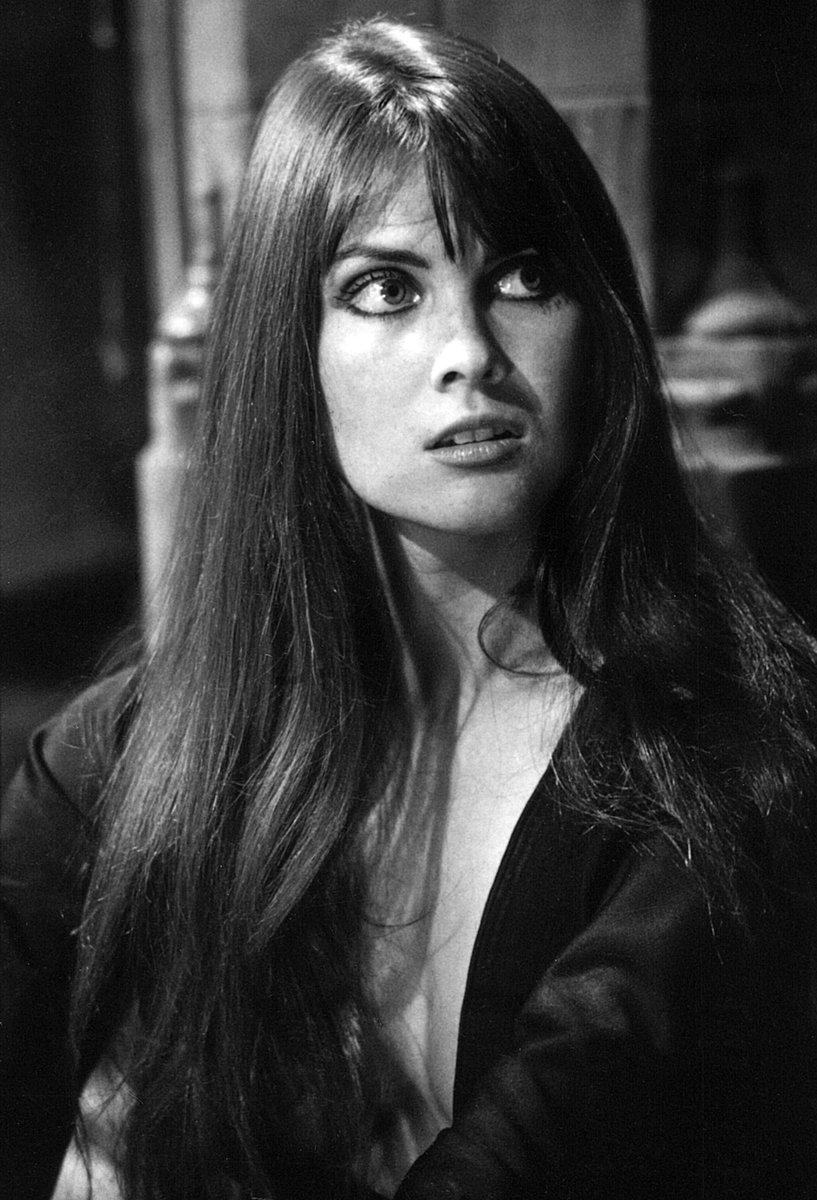 Hammer_Glam's tweet photo. 🎬 Caroline Munro graced the screen in ‘Captain Kronos – Vampire Hunter’ (1974) and ‘Dracula AD 1972’ (1972). Her talent and charisma continue to enchant fans, making her an unforgettable part of horror cinema history! 🌟🦇🗡️🌹 #HammerHorror https://t.co/Q3qs7kec7a