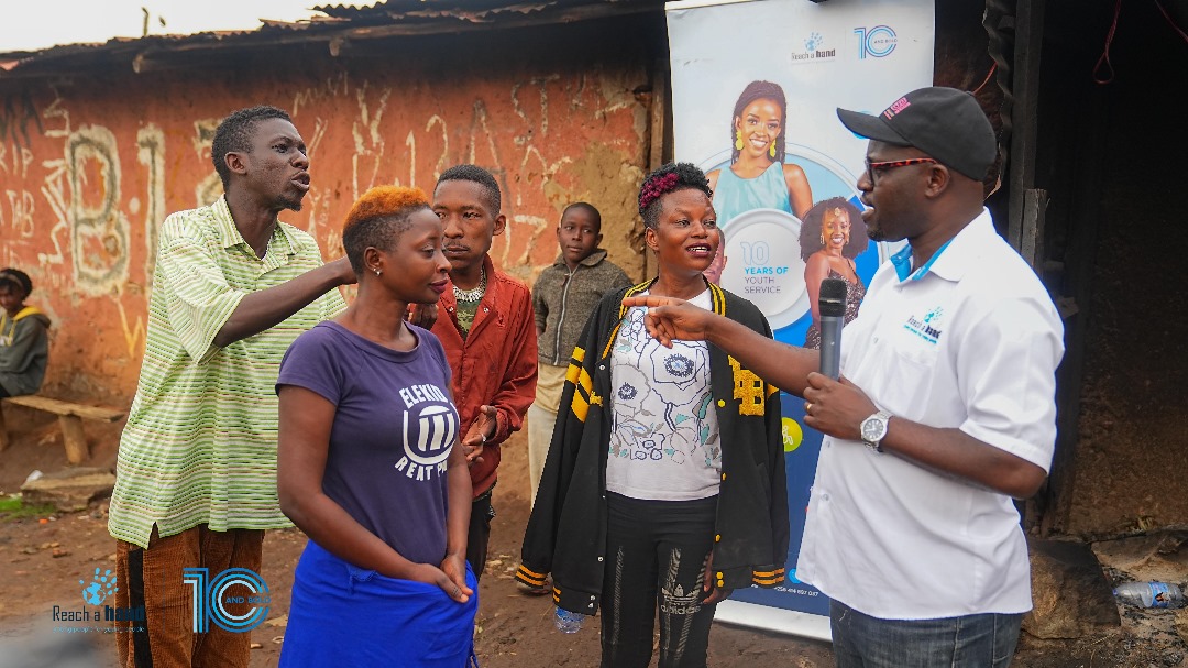 reachahand's tweet photo. The team of #KwisoMuCinema together with @CD_RAHU decided to spend the evening with the people of Kacwamba in Kabarole as they screened #SabotageUG.

The film did not leave them the same as they had so much to share and discuss with @CD_RAHU and the team especially when it came to sexual harrasment at work places and unsafe abortion.

We believe that everyone's thought after watching #SabotageUG is a start off point to learn and unlearn as we grow to be better leaders and elders of the community. #KwisoMuCinema #AllianceWeek24 #SabotageUG