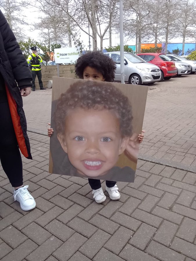 AmberJeden's tweet photo. #JusticeForNoahDonohoe
#NoahsArmy⚡
#Week216 https://t.co/uZ1BBr05Ty
