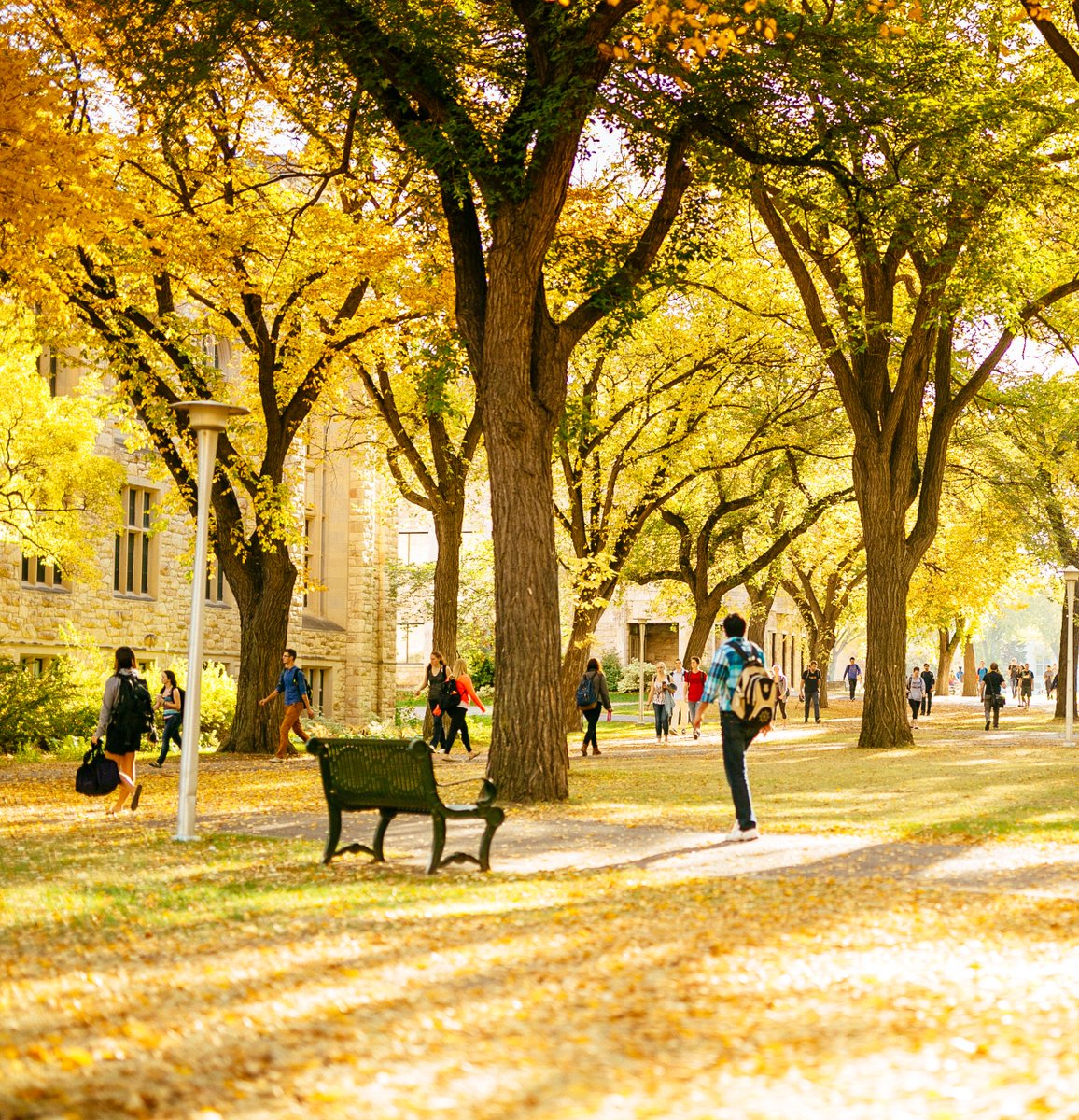 New Huskies, we are so excited to welcome you to #USask this fall! 

There are a number of welcome events taking place in the coming weeks, including:
🐾 College-specific welcome activities
🐾 Campus tours
🐾 Campus Expo
🐾 Support workshops
🐾 And more! 

students.usask.ca/new-students.p…