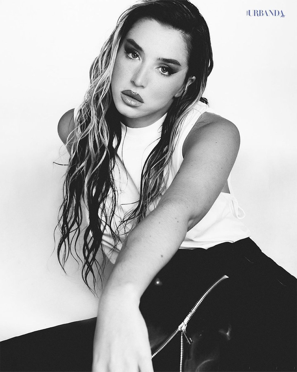 UMusicChile's tweet photo. @lolaindigomusic para Urbanda Magazine 🇲🇽🔥 https://t.co/BID88QzXMF