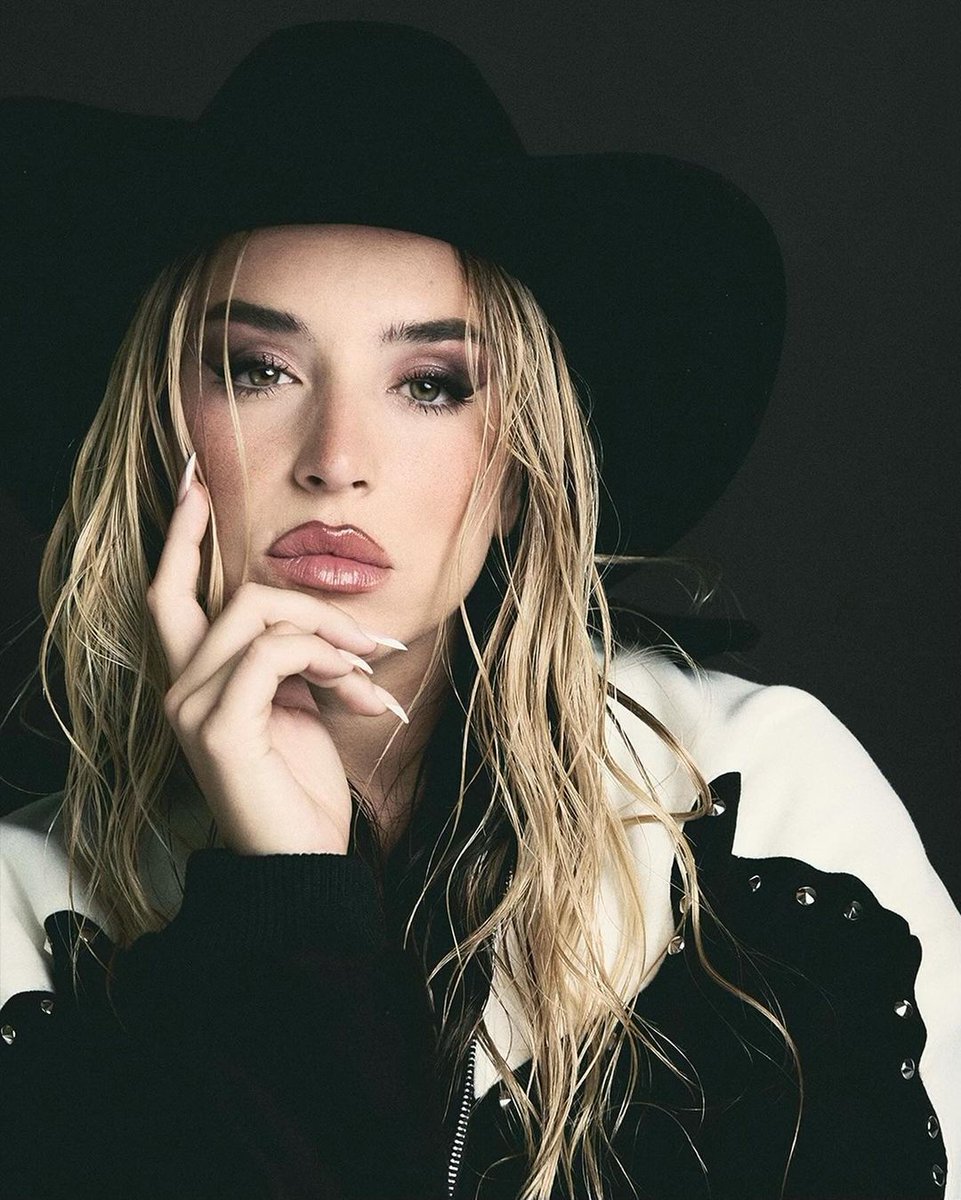 UMusicChile's tweet photo. @lolaindigomusic para Urbanda Magazine 🇲🇽🔥 https://t.co/BID88QzXMF