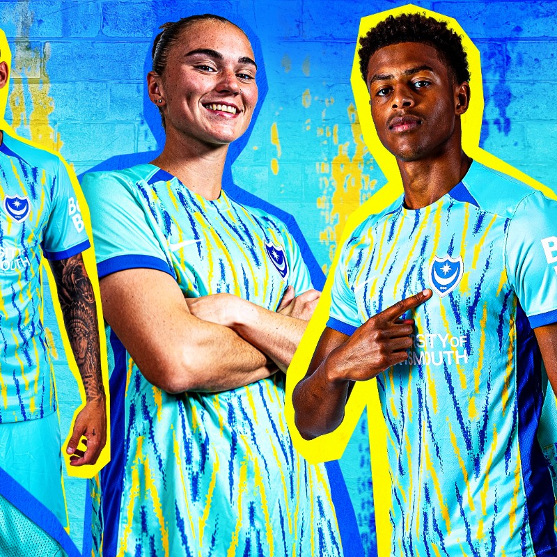 PompeyWomen's tweet photo. 🔵🟡

👕 Introducing #Pompey's 2024/25 third kit!