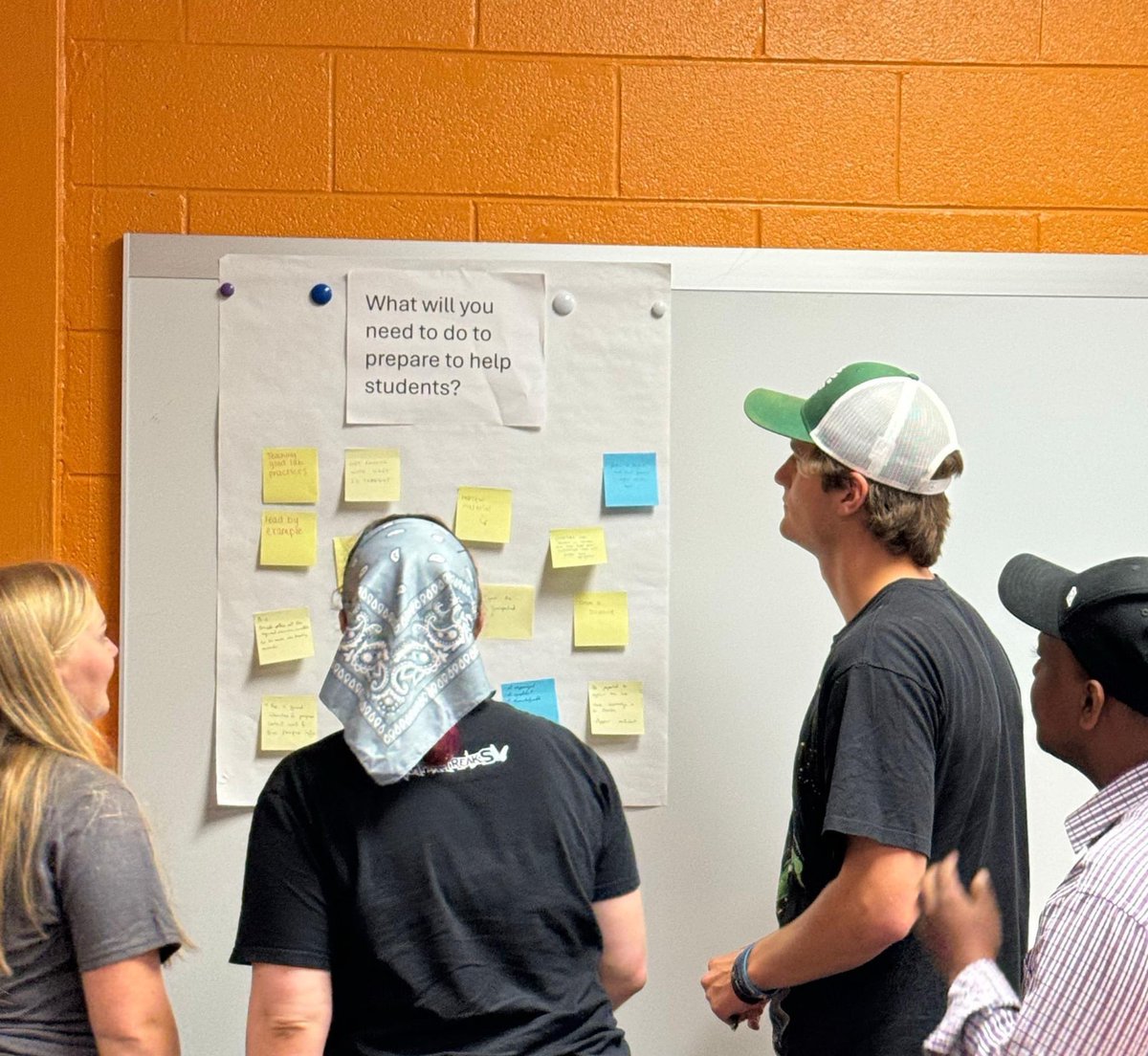 TeachingAtUTK's tweet photo. Last Friday, Dr. Josie Andrews & Dr. Teresa Hooper (TLI Faculty Consultants) lead a discussion on teaching best practices with graduate students in @CHEMISTRYUTK during their fall TA orientation! #teachingandlearning #graduatesupport https://t.co/k5ERK2CfyE
