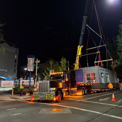 RussoModular's tweet photo. While you were sleeping Dutch Bros Eugene, OR #9 was installed by this awesome crew.

#DutchBros #coffeeshops #eugeneoregon #constructionmanagers #CRE #logistics #modularbuilding #qsr #russomodular #commercialdevelopment #madeinarizona #restaurants #franchisedevelopment https://t.co/SAw6UIc1XN