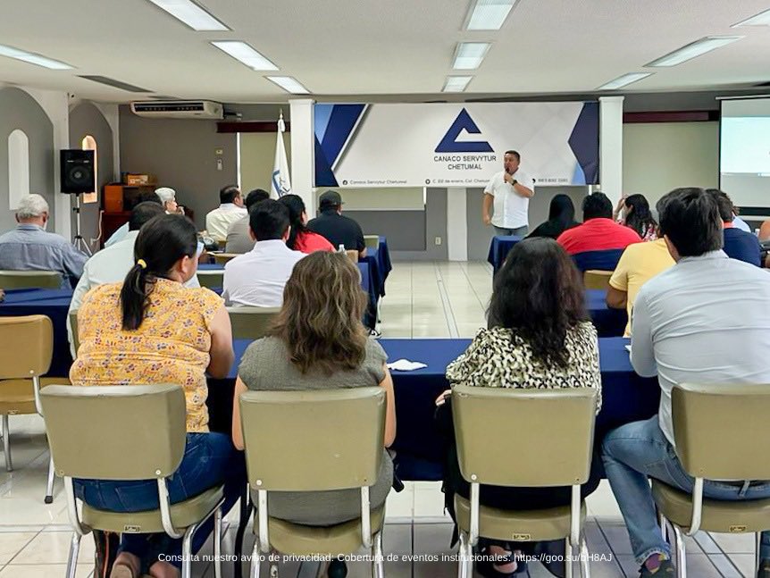 satqroo's tweet photo. Con el fin de regular el ejercicio de la valuación inmobiliaria 🏘️en el Estado, el SATQ, a través de la Dirección Estatal de Auditoría Fiscal, llevó a cabo capacitaciones dirigidas a los Peritos Valuadores 📐🔍inscritos en el Padrón de Peritos Valuadores del Estado de Quintana Roo;

Derivado de las reformas en materia inmobiliaria que fueron publicadas en el Periódico Oficial del Estado el pasado 24 de julio 🗓️, de las que destaca la obligatoriedad de la obtención de la Constancia de Validación de Avalúos Comerciales para fines fiscales ✅, el pasado 30 y 31 de julio se realizaron pláticas informativas con el gremio de profesionistas de la valuación, con la finalidad de capacitarles y brindarles las herramientas necesarias para el uso correcto del Sistema de Validación de Avalúos del SATQ, que es de observancia obligatoria desde el 01 de agosto.

#UnidosParaTransformar
