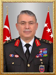 PH_analiz's tweet photo. Emrindeki askere kendine zorla fiili livata yaptırdığı, 2 kez anüs yırtılması ameliyatı olduğu resmi kayıtlara girmiş bir orgeneralimiz de olmuş oldu: 8 yılda albaylıktan bu rütbeye uçan Hüseyin Kurtoğlu

Meslekte olmaması gerekenlerin bu rütbelere gelmesi ülkenin özeti. https://t.co/PKrgdnqMcg