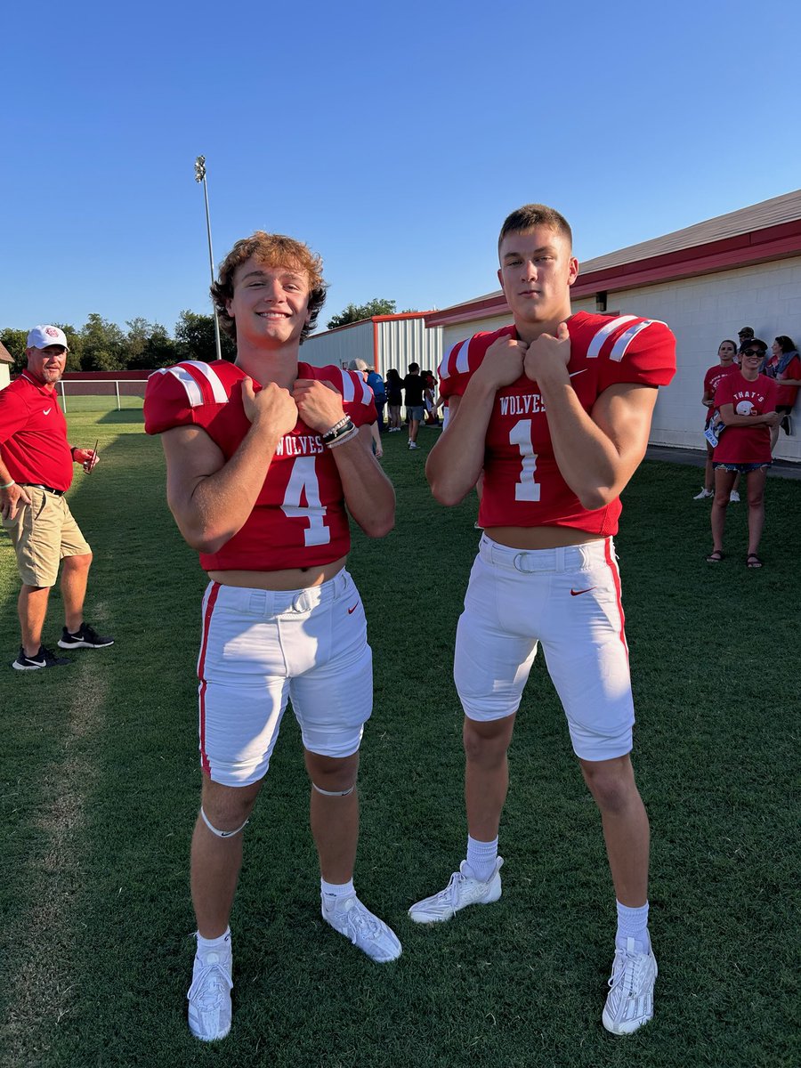 Dax Owens (@dax_owens4) on Twitter photo Ready to make some noise with <a href="/DakotaKidd_1/">DakotaKidd_1</a>‼️ #wintheday #AO1 Ready to make some noise with <a href="/DakotaKidd_1/">DakotaKidd_1</a>‼️ #wintheday #AO1