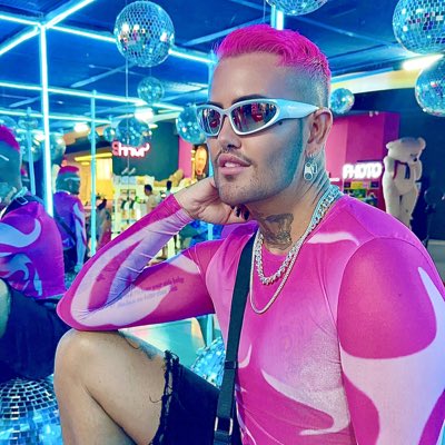 jonlb's tweet image. #NewProfilePic