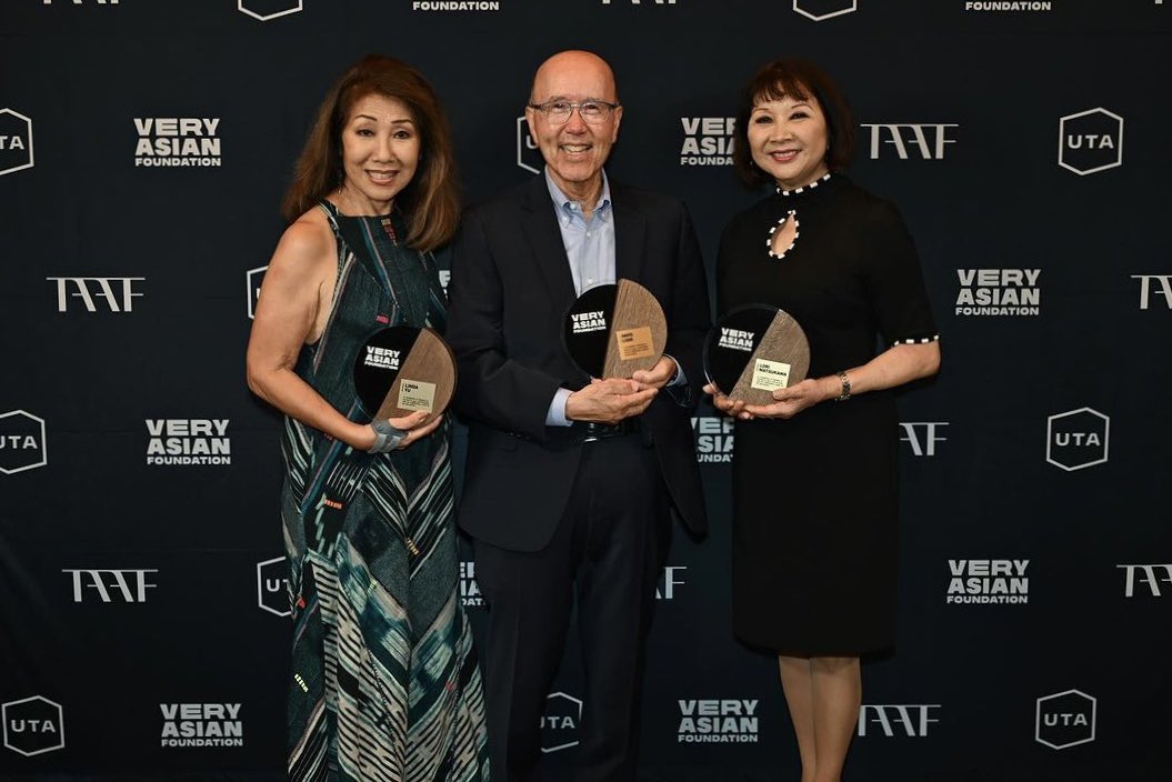 Rosie Nguyen (she/her) (@rosieabc13) on Twitter photo Highlights from Day 2 (last Thursday) at the #AAJA24 convention in Austin, TX š¤
⢠Pic 1: <a href="/aajatexas/">AAJA Texas</a> mixer
⢠Pic 2: <a href="/ABCNewsTalent/">ABC News Talent Development</a> reception
⢠Pics 3-4: Iconic AAPI Journalists reception by <a href="/theveryasianfdn/">The Very Asian Foundation</a> <a href="/taaforg/">The Asian American Foundation</a> <a href="/unitedtalent/">UTA</a> (Honoring three news legends)
<a href="/aaja/">Asian American Journalists Association est. 1981</a> Highlights from Day 2 (last Thursday) at the #AAJA24 convention in Austin, TX š¤
⢠Pic 1: <a href="/aajatexas/">AAJA Texas</a> mixer
⢠Pic 2: <a href="/ABCNewsTalent/">ABC News Talent Development</a> reception
⢠Pics 3-4: Iconic AAPI Journalists reception by <a href="/theveryasianfdn/">The Very Asian Foundation</a> <a href="/taaforg/">The Asian American Foundation</a> <a href="/unitedtalent/">UTA</a> (Honoring three news legends)
<a href="/aaja/">Asian American Journalists Association est. 1981</a>