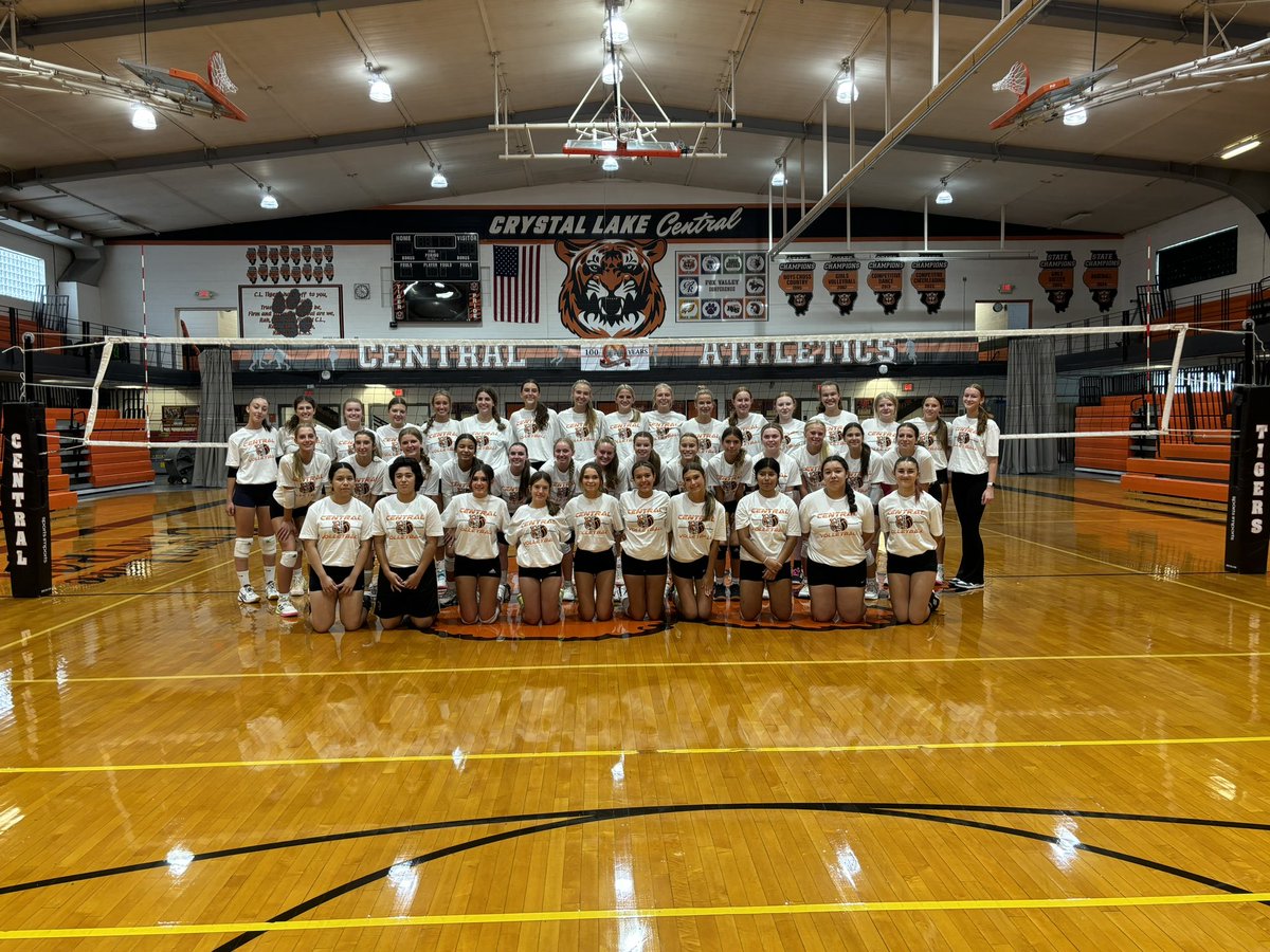 Amy Johnson (@amy_johnson_3) on Twitter photo 🏐🧡🖤First day of team practice for CLCVB 2024!! So excited to see what this group will accomplish! 🏐🖤🧡 <a href="/CLCVB/">CLC Tiger Volleyball</a> <a href="/clcathletics/">CLC Athletics</a> 🏐🧡🖤First day of team practice for CLCVB 2024!! So excited to see what this group will accomplish! 🏐🖤🧡 <a href="/CLCVB/">CLC Tiger Volleyball</a> <a href="/clcathletics/">CLC Athletics</a>