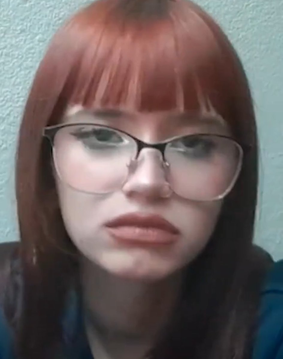 Los estándares del varón son muy bajos, por eso, seres de luz inferiores al promedio se dan el lujo de rechazaros. Si el varón sube sus estándares irremediablemente seguirá por su propio camino.