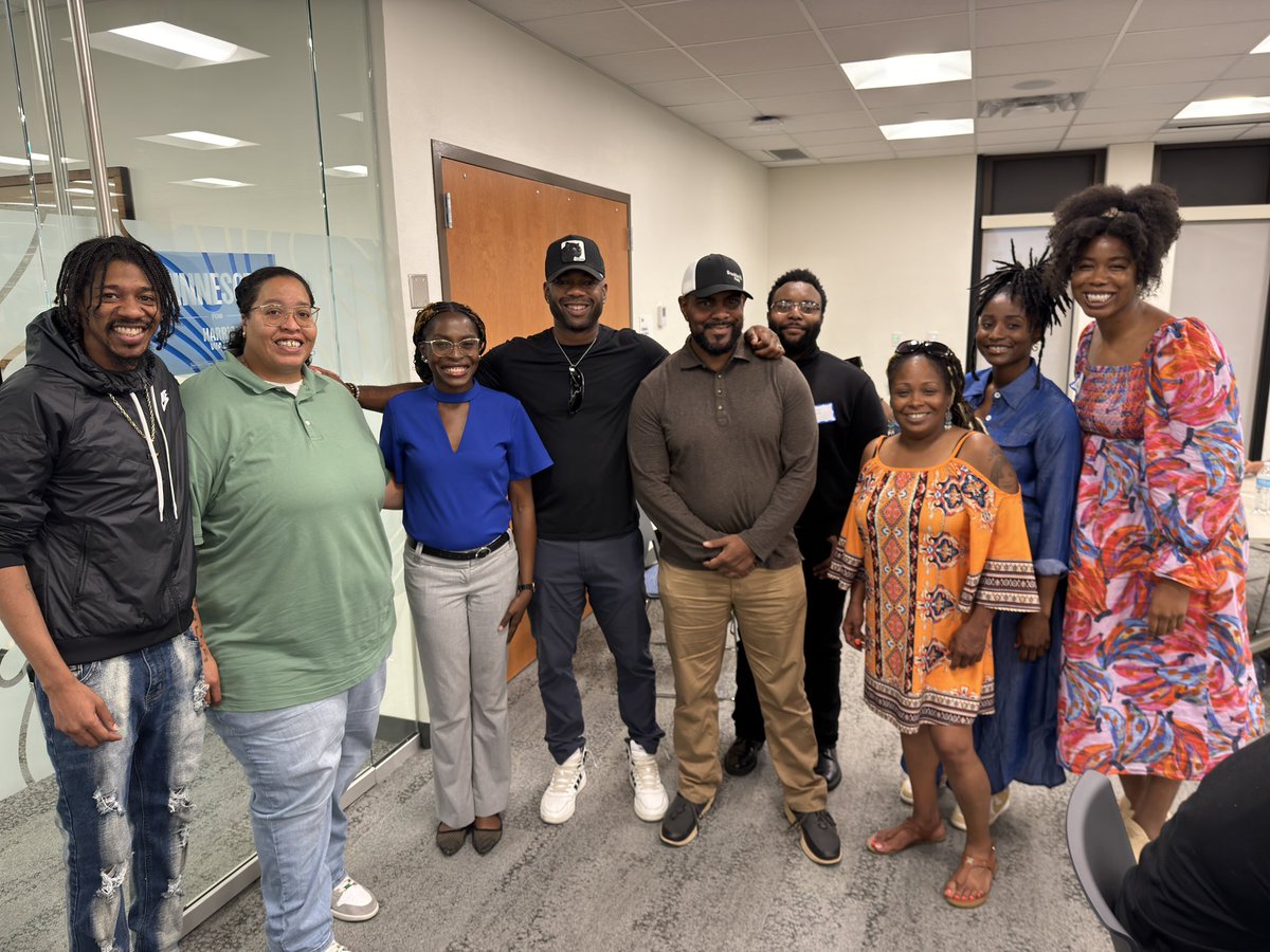 Tonight, the DFL hosted a Community Town Hall in North Minneapolis! Thank you to State Representatives Esther Agbaje and Cedrick Frazier, Mayor Hollies Winston, and School Board Director Chauntyll Allen. Over 50 people attending now and small group discussion of the campaign!