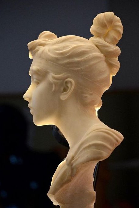 ikaby1's tweet image. my drawing // the sculpture 
#sketch #studyart #drawing