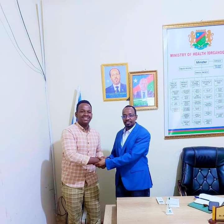BIDOADEAF's tweet image. Some of the officials of the Southwest Deaf Association-SWDA and the Chairperson Southwest Deaf Association Dadow Haji Hassan met today with the new Director General of the Ministry of Health DGKGS Mr Dr. Ibrahim Adan Ali (Soomow)