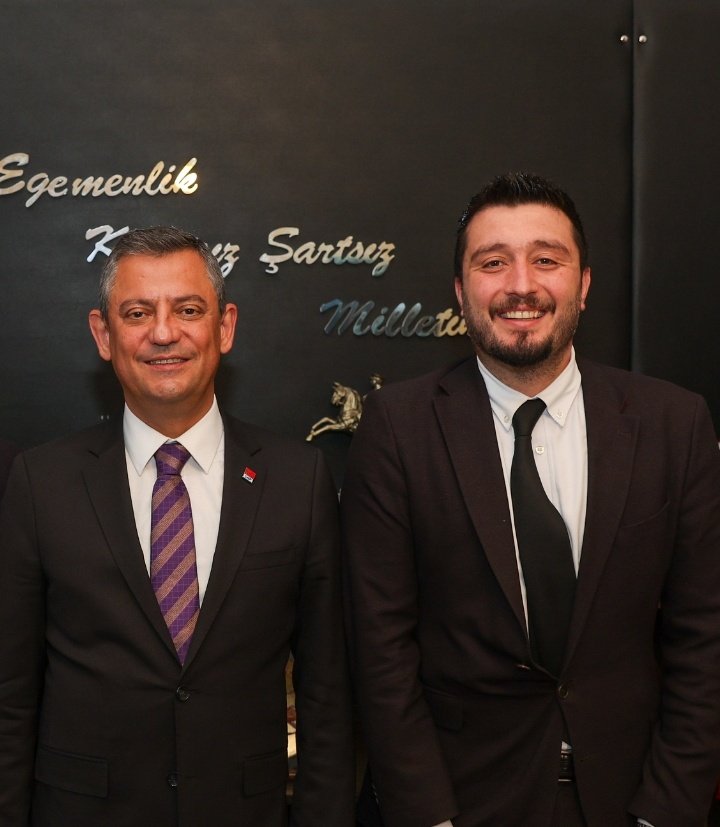 GuneyTemiz's tweet photo. Talihsiz bir kaza sonucu ayağında kırık meydana gelen, Genel Başkanımız Sn. Özgür Özel'in en kısa sürede sağlığına kavuşmasını temenni ediyorum. https://t.co/z7VJdRo107