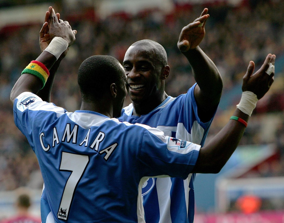 PremiershipYrs's tweet photo. Wigan Athletic in the Barclays Premiership, mid 2000s was such a vibe.

#WAFC #2000s #Wigan #Barclays https://t.co/RTTa2kFWTz