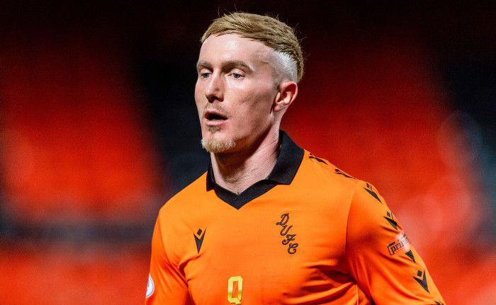 The winner of Craig Sibbald "rare" is <a href="/AVFTDPod/">A View From The Dugout</a>  Patreon subscriber "xLuckyDew" same procedure send @RoebuckioSports a DM confirming your gallery and Sibbs will make his way to your club! #Sorare #Competition