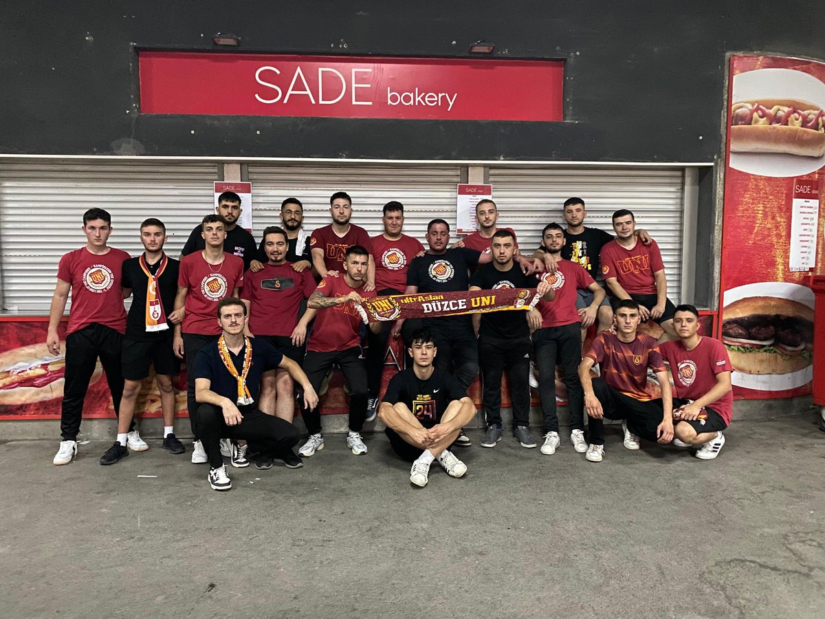 İyi geceler #Galatasaray ailesi! 
#ultrAslanUNI