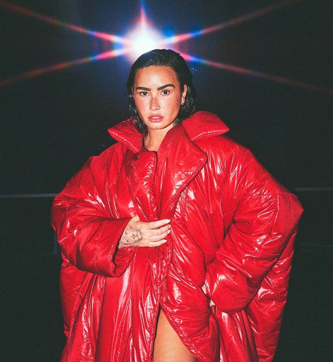 portallovato's tweet photo. META: Conseguimos 500 replies nesse tweet com a tag "Chula Grupo Firme x Demi"? https://t.co/8tGBHOajU9