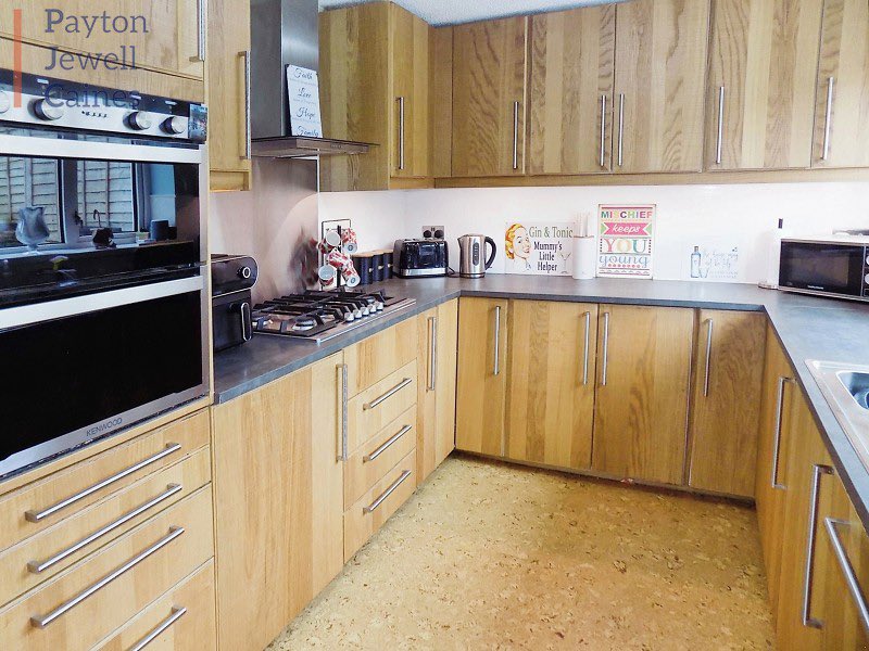 🔥Now Reduced🔥
📍Litchard, Bridgend
🏷️£285,000
🌐pjchomes.co.uk/property/?ref=…

🛌4 bed detached house
🏥Ideal location to the Princess Of Wales hospital
🛋️2 reception rooms
🚗Off road parking

Viewing is recommended☺️
📞01656 654328
📧bridgend@pjchomes.co.uk
#PJCHomes #SouthWales