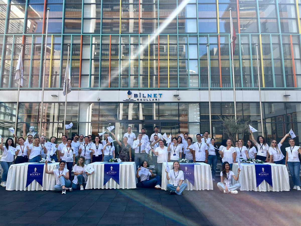 zehratopaloglu_'s tweet photo. BİLNET Okulları öğretmenleri, kurum içi eğitim programı kapsamında "BİLNET'LE BİR ARADA" oryantiring etkinliğine katıldılar. Amacımız öncelikle kadromuza yeni katılan öğretmenlerimize “hoş geldiniz” demektir.

Ortantiring süresince birbirinden farklı etkinliklere katılan öğretmenlerimiz, takım ruhu ile hareket etmenin, güçlü bir iletişim ve işbirliği ortamının önemini ortaya koydu. Bu etkinlikler ayrıca öğretmenlerimizin stratejik düşünme ve problem çözme becerileri gelişimlerine destek sağladı.

Eğitim kalitemizi ve ekip ruhumuzu güçlendirmeye yönelik bu tür yenilikçi etkinliklerle, BİLNET ailesi olarak hedeflerimize emin adımlarla ilerlemekteyiz.