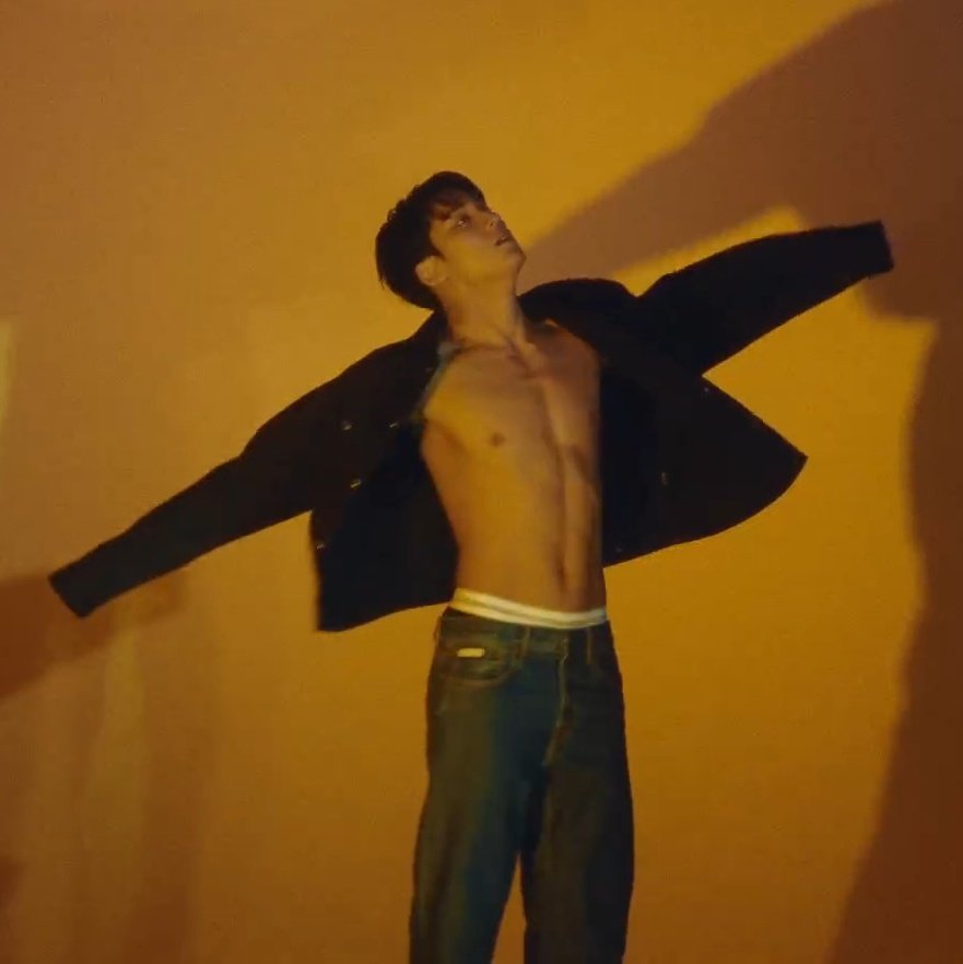 gyumedia's tweet image. l'occitane x calvin klein 💛