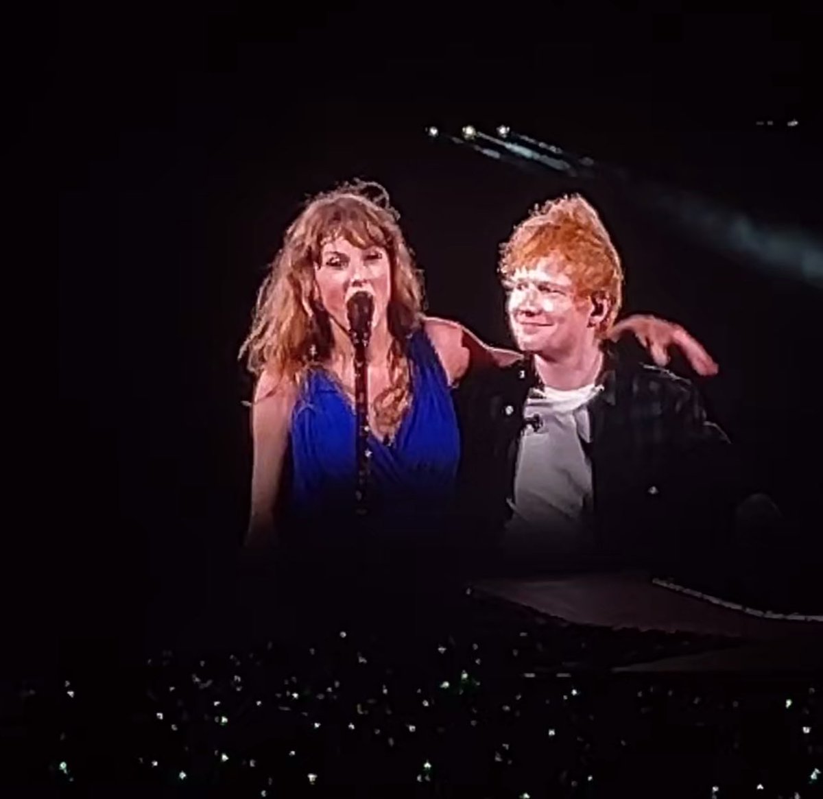THIS IS ALL ABSOLUTELY INSANE #LondonTSTheErasTour