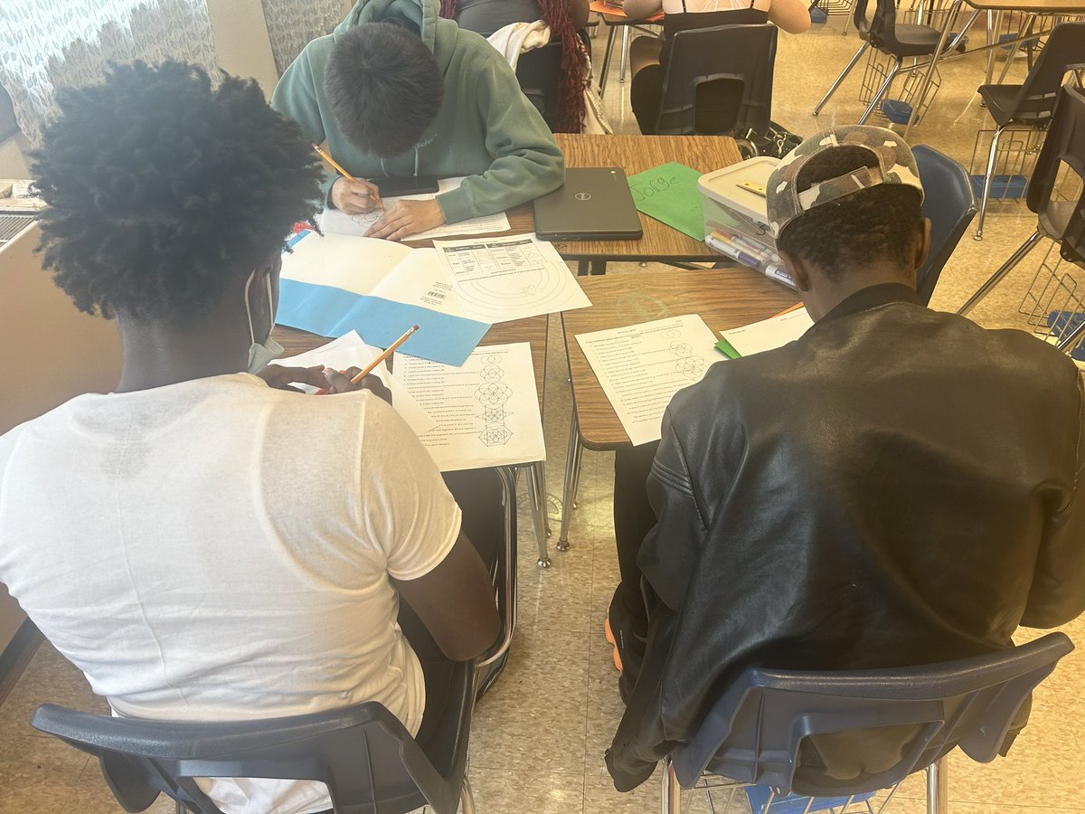 🌍 Dr. Michelle Shory 💻 (@michelleshory) on Twitter photo 😭 A new student who speaks Swahili arrived. Another student jumped up to help. I was surprised by the S’s eagerness to help b/c he often downplayed his L1. He told me today, “I keep my Swahili to myself, but I can help.” We have such kind kids <a href="/Seneca_High/">Seneca High School</a>! #SenecaSoars #JCPSML 😭 A new student who speaks Swahili arrived. Another student jumped up to help. I was surprised by the S’s eagerness to help b/c he often downplayed his L1. He told me today, “I keep my Swahili to myself, but I can help.” We have such kind kids <a href="/Seneca_High/">Seneca High School</a>! #SenecaSoars #JCPSML