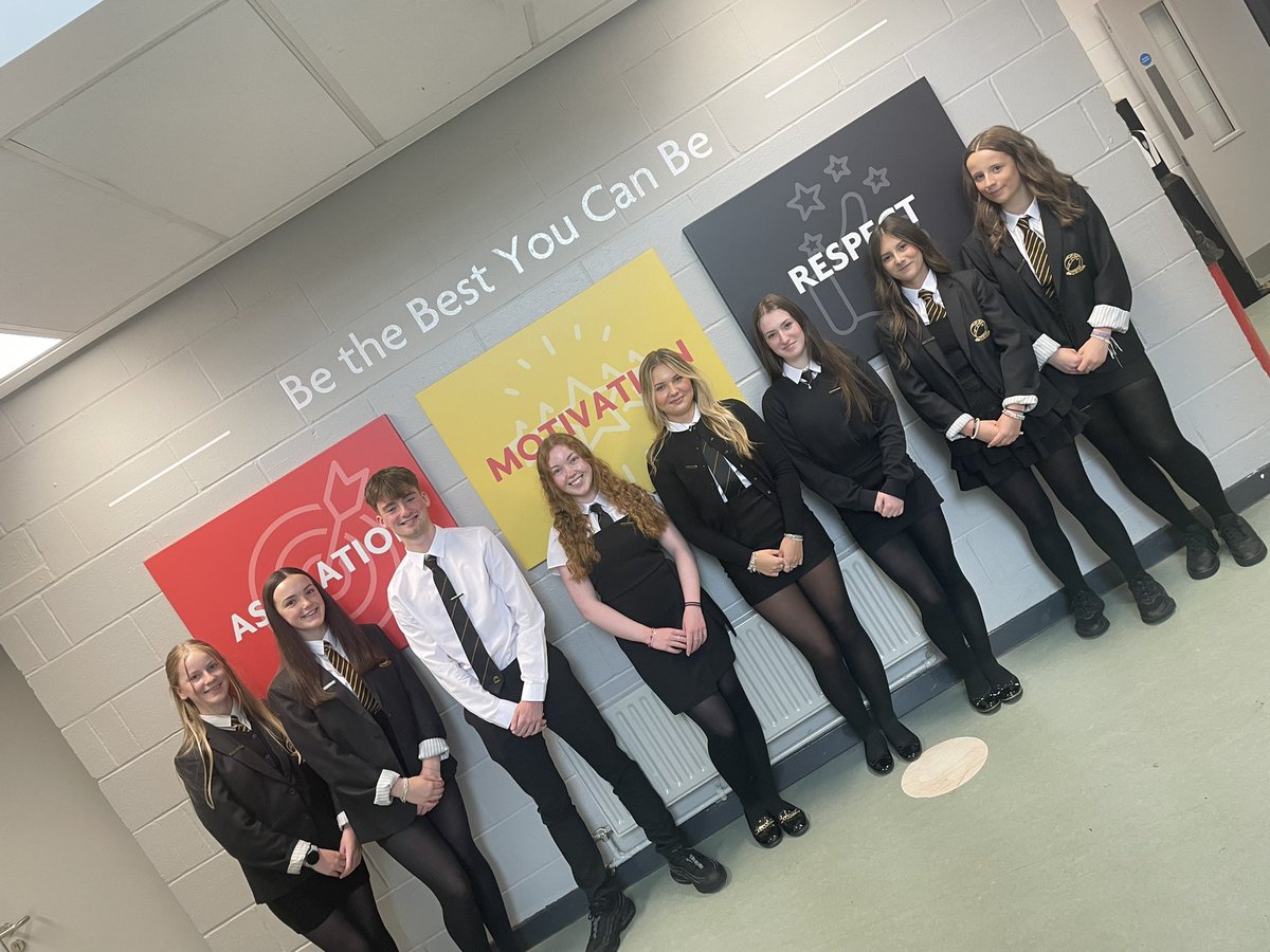 🖤Kinglass House🖤 tweet media