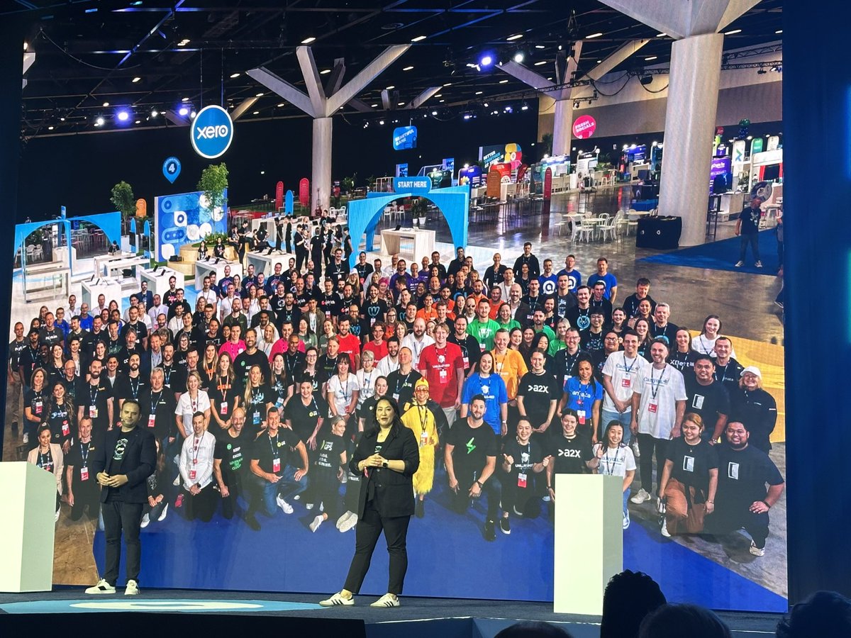 Amazing shout out to the #Xerocon exhibitors <a href="/billcom/">BILL</a> <a href="/awscloud/">Amazon Web Services</a> <a href="/avalara/">Avalara</a> <a href="/GoCardless/">GoCardless</a> <a href="/dextofficial/">Dext</a> <a href="/tryramp/">Ramp</a> <a href="/GustoHQ/">Gusto</a> and all of the event sponsors!