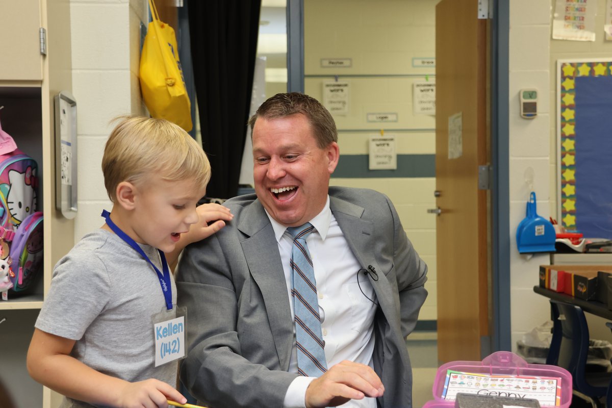 Boone County Schools (@boone_county) on Twitter photo Boone County Schools Superintendent Jeff Hauswald spent the first day of school today traveling the district, visiting with students and staff. His fourth school, Mann Elementary.<a href="/MannElementary/">Mann Elementary</a> <a href="/BCS_Super/">Dr. Jeff Hauswald</a> <a href="/McArtorEric/">Eric McArtor</a> <a href="/JimDetwiler1/">Dr. Jim Detwiler</a> <a href="/BestKimble/">kimble best</a> <a href="/DrJlvw76/">Jenny Watson</a> <a href="/bcsddrysdale/">Tara Drysdale</a> Boone County Schools Superintendent Jeff Hauswald spent the first day of school today traveling the district, visiting with students and staff. His fourth school, Mann Elementary.<a href="/MannElementary/">Mann Elementary</a> <a href="/BCS_Super/">Dr. Jeff Hauswald</a> <a href="/McArtorEric/">Eric McArtor</a> <a href="/JimDetwiler1/">Dr. Jim Detwiler</a> <a href="/BestKimble/">kimble best</a> <a href="/DrJlvw76/">Jenny Watson</a> <a href="/bcsddrysdale/">Tara Drysdale</a>