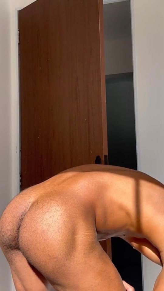itzmiguel_Gh's tweet photo. Available 🍆 https://t.co/4acLNm8qfo