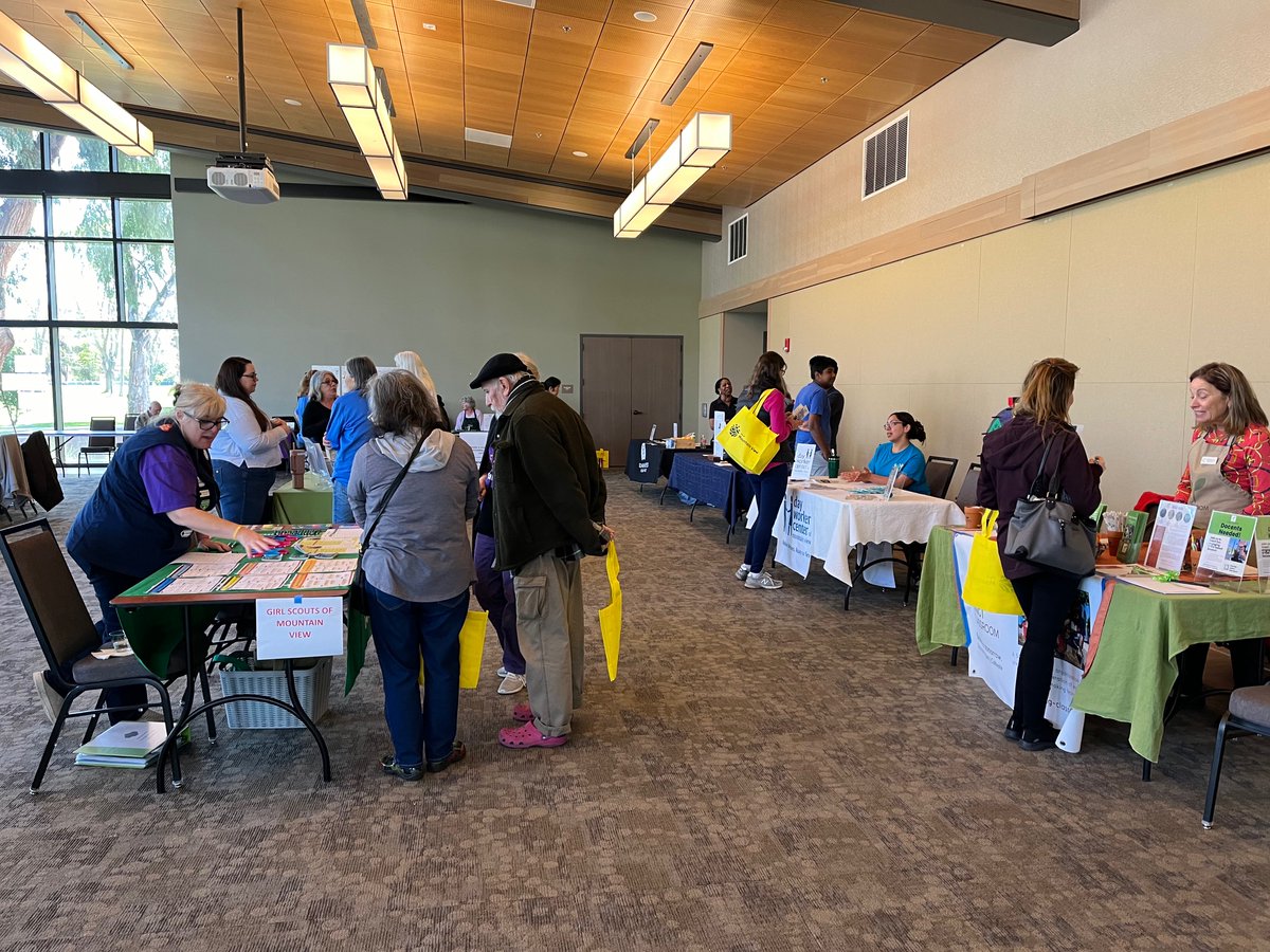 The City of Mountain View is hosting a Fall Volunteer Fair later this month. This event is open to all. Stop by, get involved and make a difference!

Saturday, Aug. 24 
10 a.m. - Noon
Mountain View Community Center

For more information, visit MountainView.gov/our-city/depar….