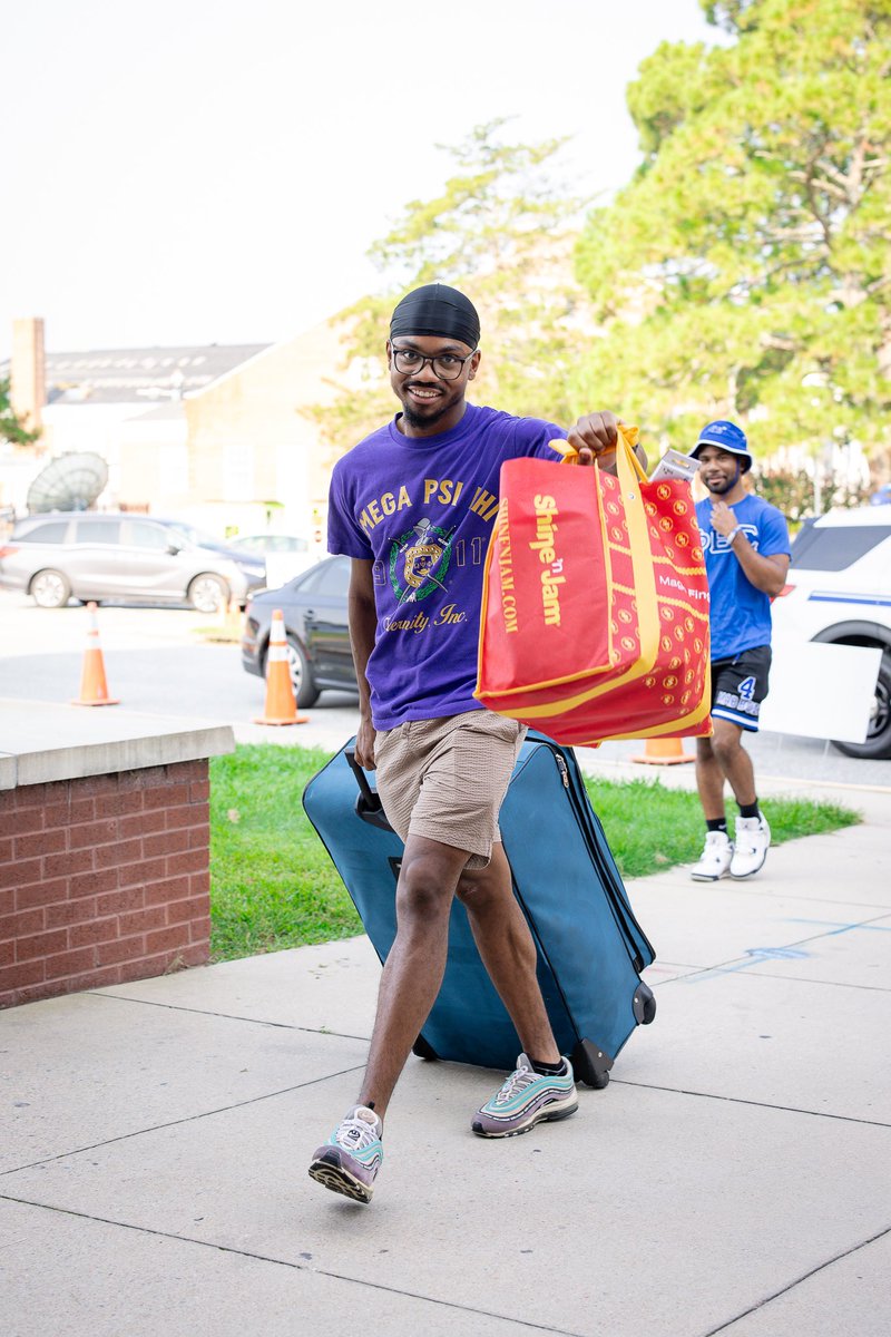 ECSU's tweet photo. Welcome Home Vikings! We are excited to welcome our newest Vikings to campus and see our returning students in VikingLand! Let's make this an amazing year! #ECSUisforYou #ComeToDiscover https://t.co/IjbzNw1sxy