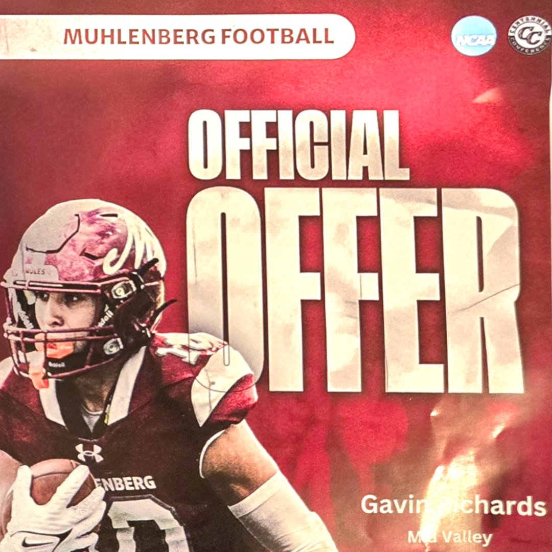 GavinRichards54's tweet photo. Extremely Grateful to Receive an Offer Letter from @DigInMules Appreciate Handwritten Notes from Coach Milne &amp; @22CoachMoe #ChasingGreatness @Muhl_Sports @CoachJennings55 @PaFootballNews @EPAFootball @PaFBRecruits @sportsTT @NEPAFootball @CoachPachucy @CoachYanoski @CoachPMVS https://t.co/swhDUgSbID