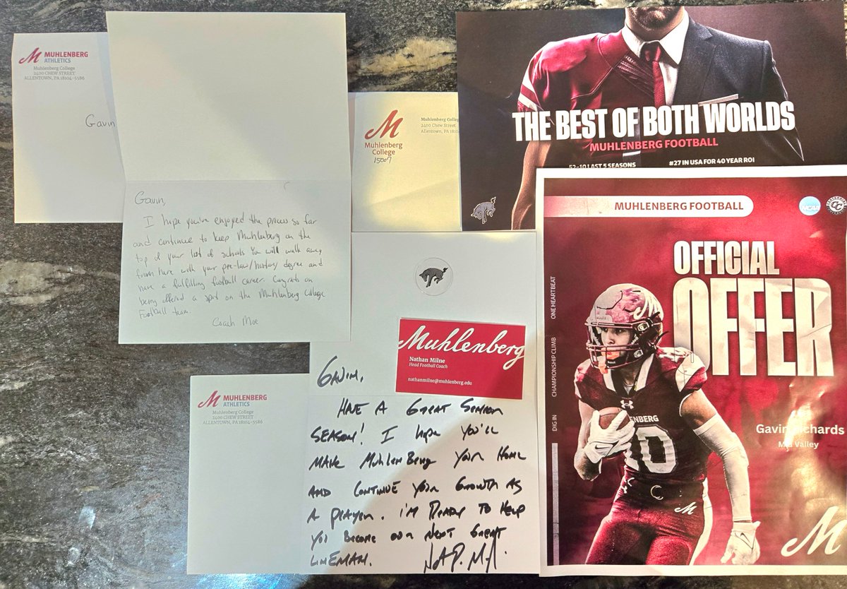 GavinRichards54's tweet photo. Extremely Grateful to Receive an Offer Letter from @DigInMules Appreciate Handwritten Notes from Coach Milne &amp; @22CoachMoe #ChasingGreatness @Muhl_Sports @CoachJennings55 @PaFootballNews @EPAFootball @PaFBRecruits @sportsTT @NEPAFootball @CoachPachucy @CoachYanoski @CoachPMVS https://t.co/swhDUgSbID