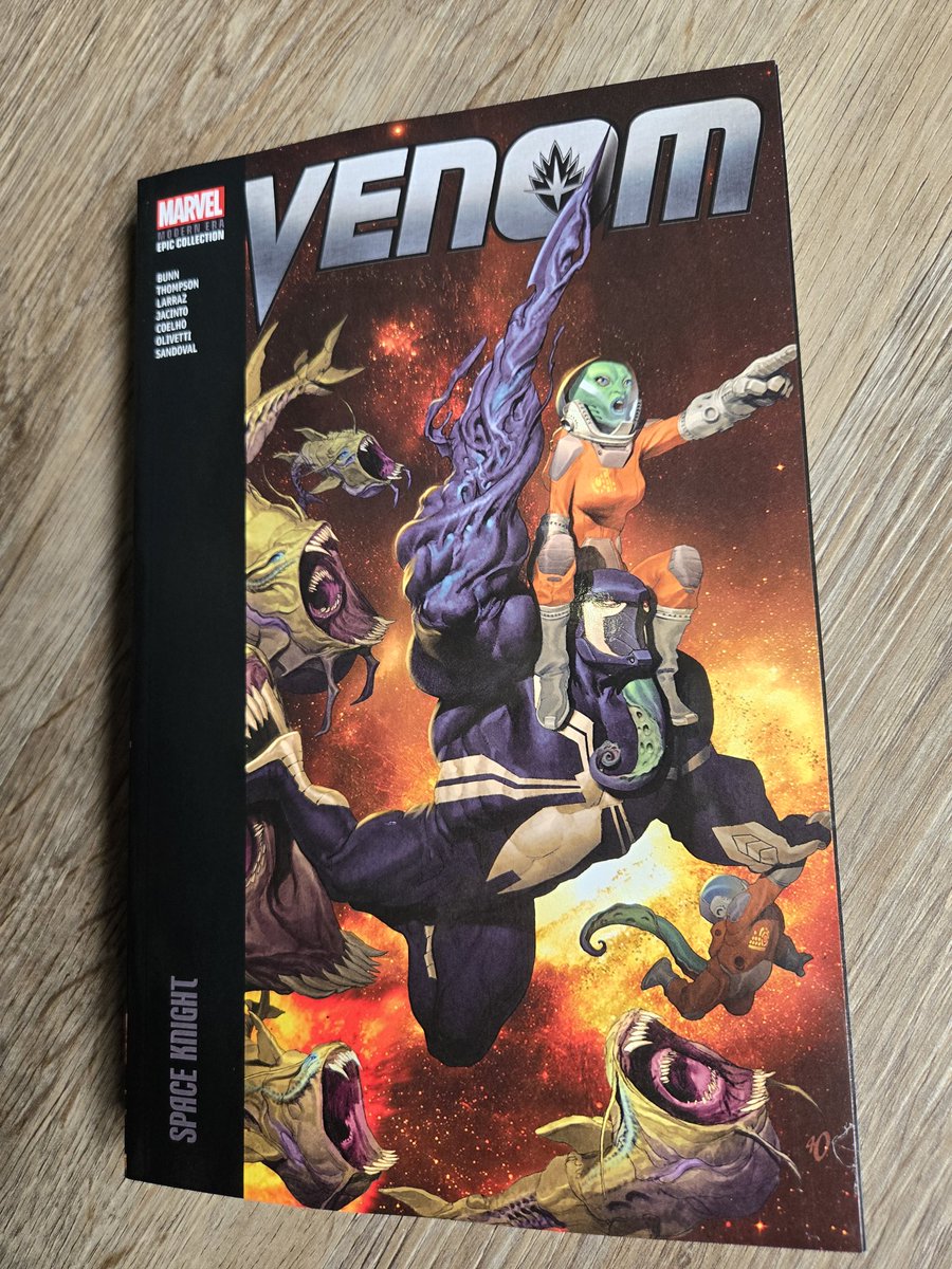 comics_chasing's tweet image. Wasn't going to pick this up, then saw that a few of @cullenbunn issues were in here. So, I had to grab it #venom #MarvelComics #epiccollection