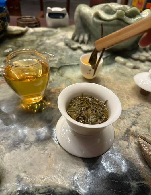Tf_Anna1's tweet photo. One of my favorite things to do is drinking Chinese tea☕️📷 Evening like this📷 📷 https://t.co/xyWp5LOdLU