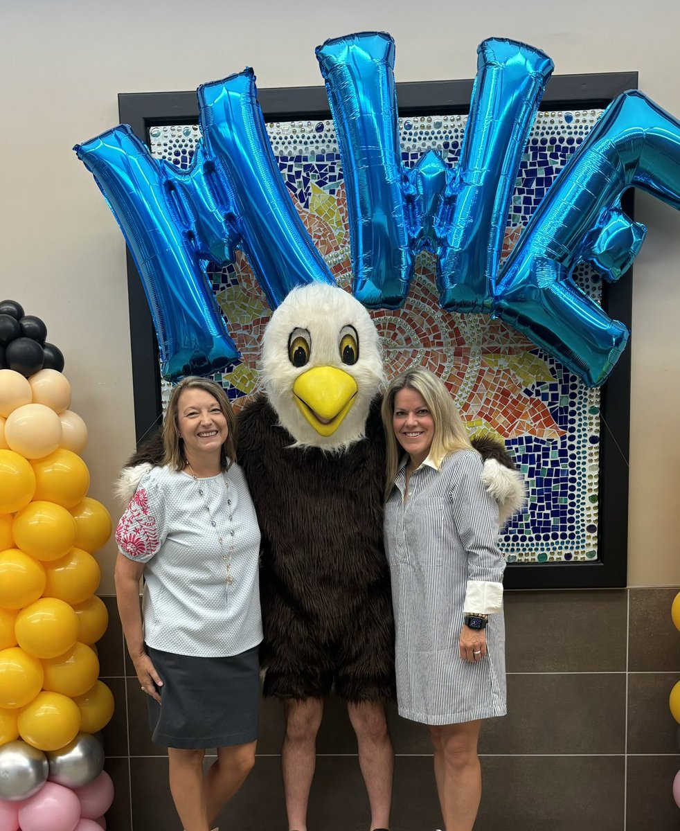 Happy first day, Eagles! Let’s continue building our legacy! #60years <a href="/SBISD/">Spring Branch ISD</a>  <a href="/jennifer_blaine/">Jennifer Blaine</a> <a href="/MJenParker/">Jennifer Parker</a>