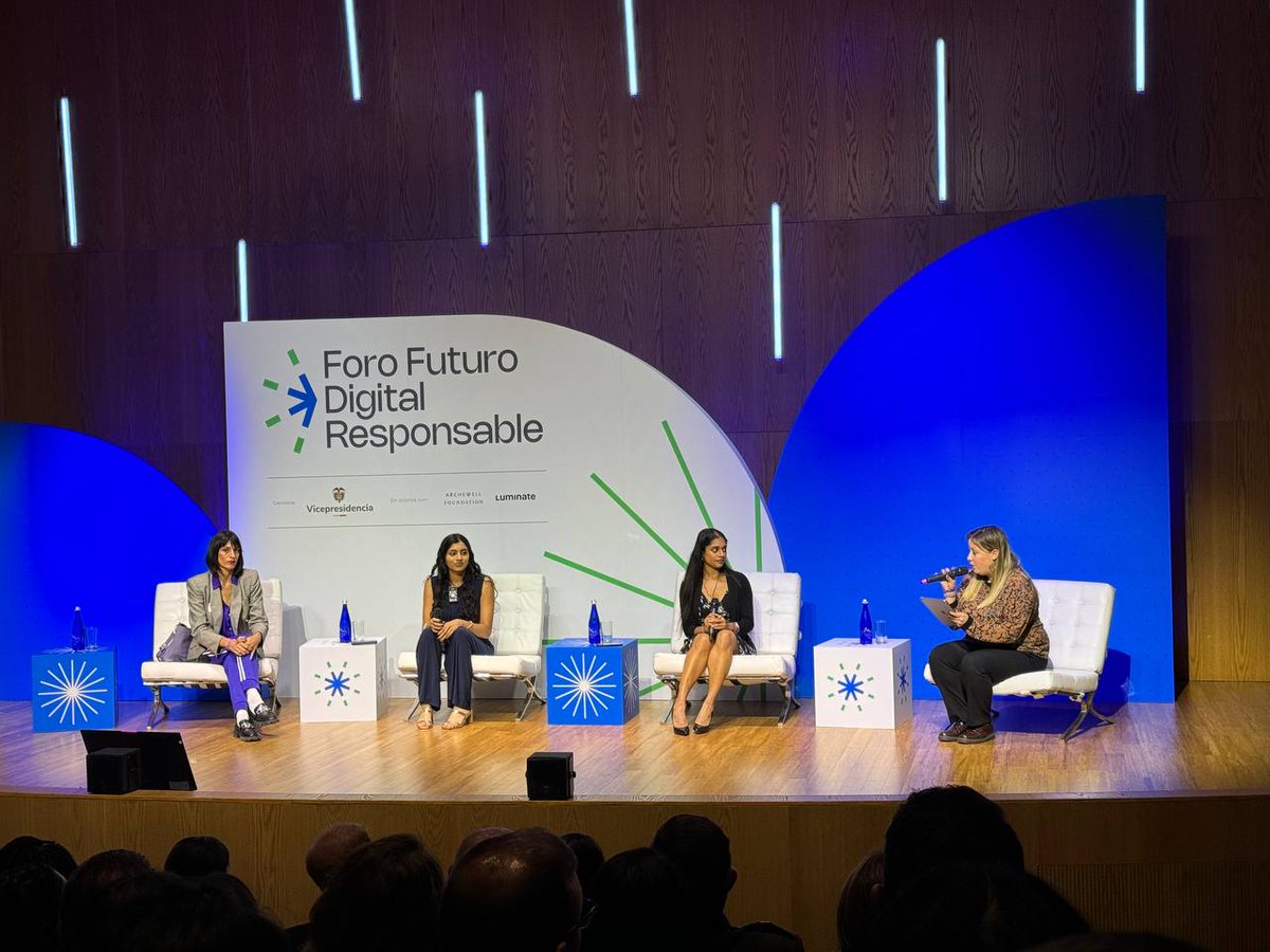 wikimediaco's tweet photo. 📣#AEstaHora | 👩‍💻🌐Mónica Bonilla [@GuteMonik], Directora de #WikimediaColombia participa en el foro "Futuro Digital Responsable", un evento sobre tecnologías éticas, segura y la promoción de prácticas digitales que beneficien a las comunidades más vulnerables. @luminategroup https://t.co/0DKxbiAhhj